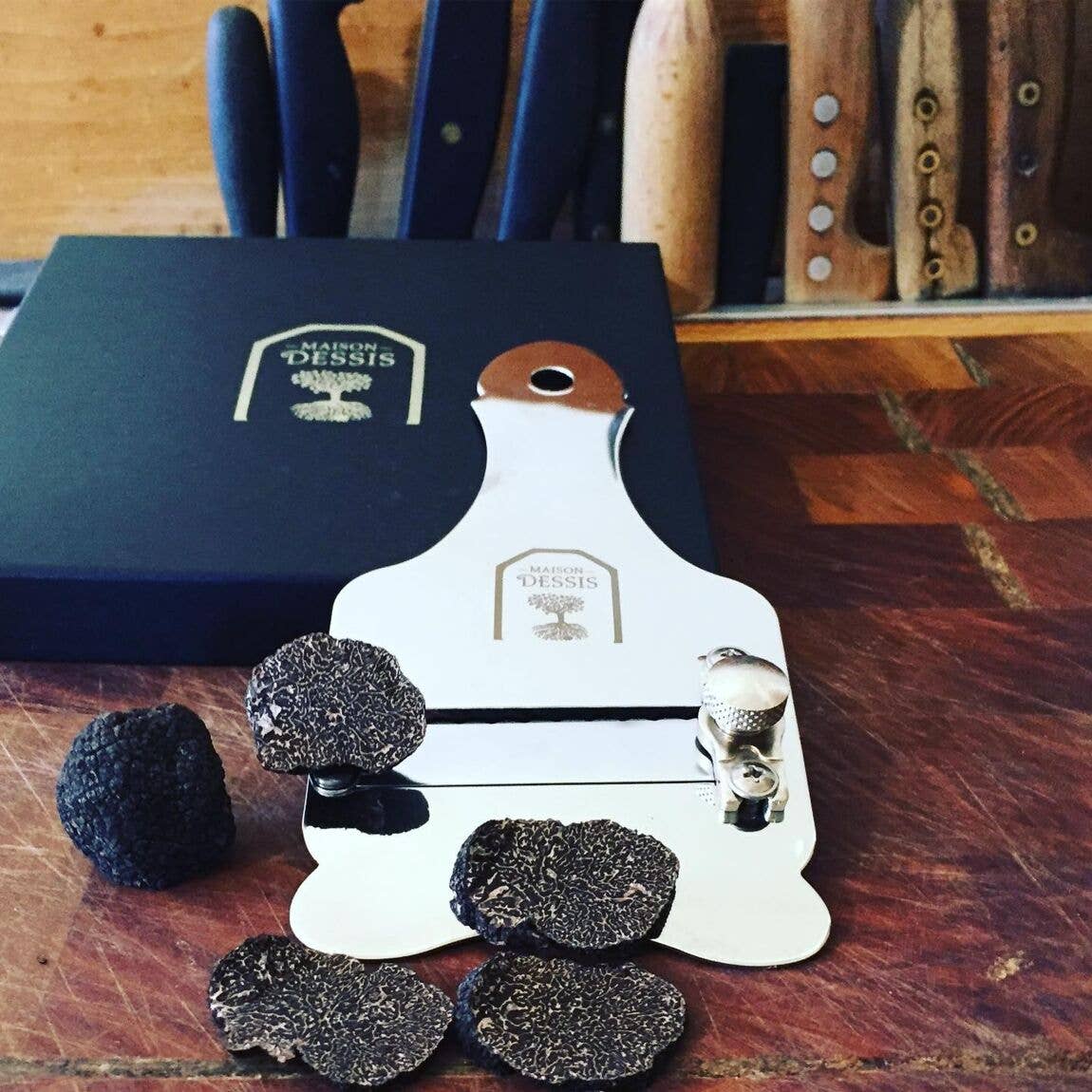 Maison Dessis - Mandoline inox pour truffes