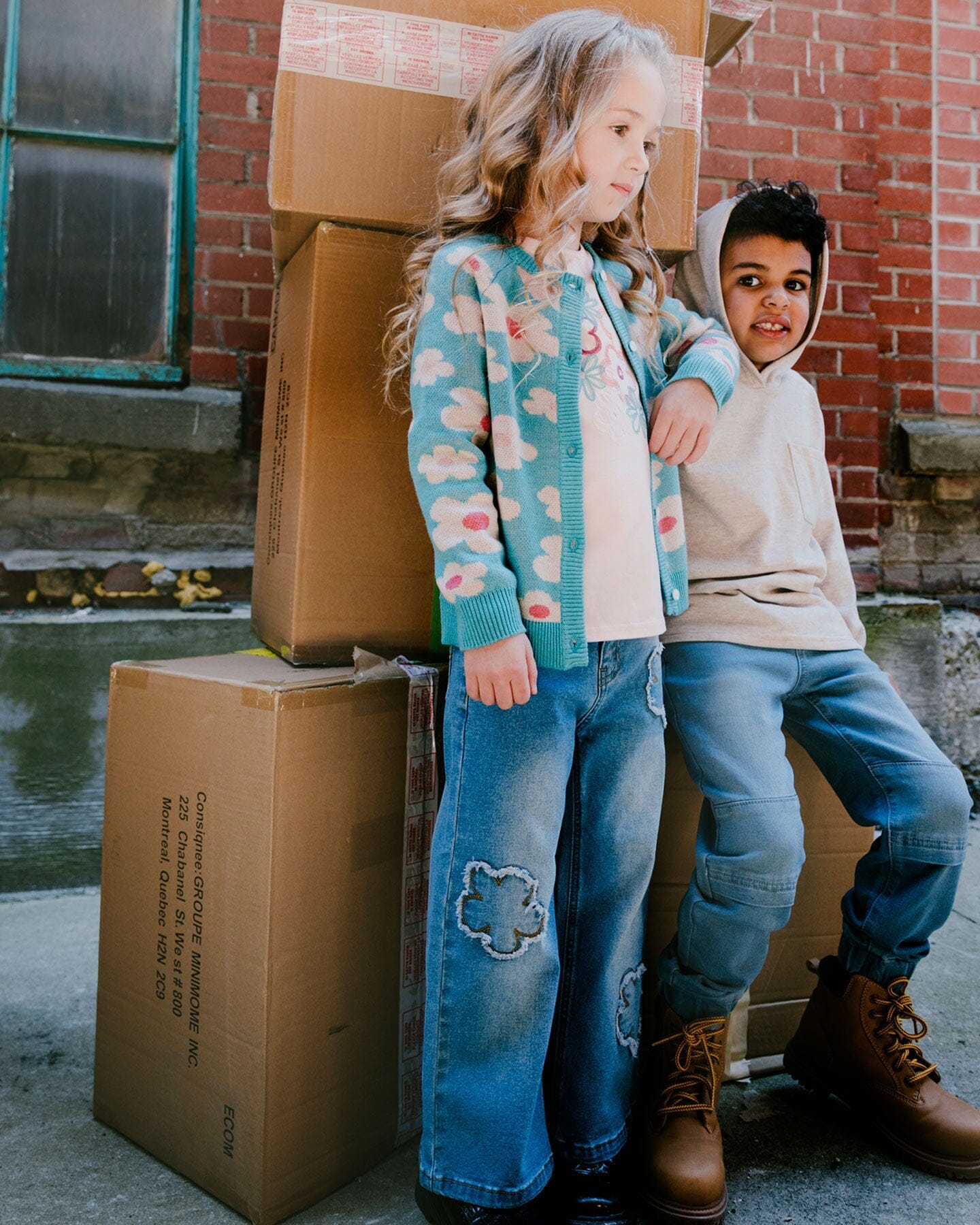 Wide Leg Stretch Light Blue Denim Jeans With Flower Stitching