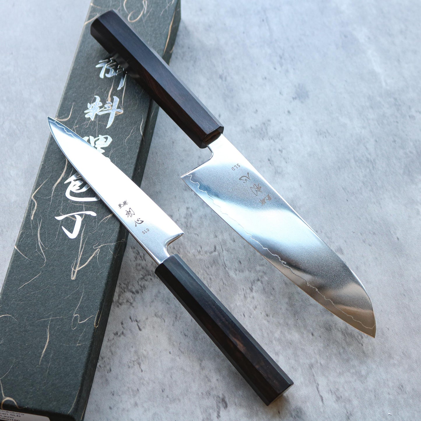 Hatsukokoro Hikari Petty 130 mm + Santoku 170 mm