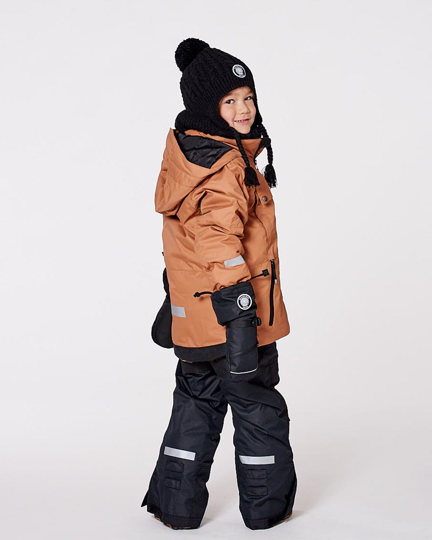 Lined Winter Hat With Pompom Black