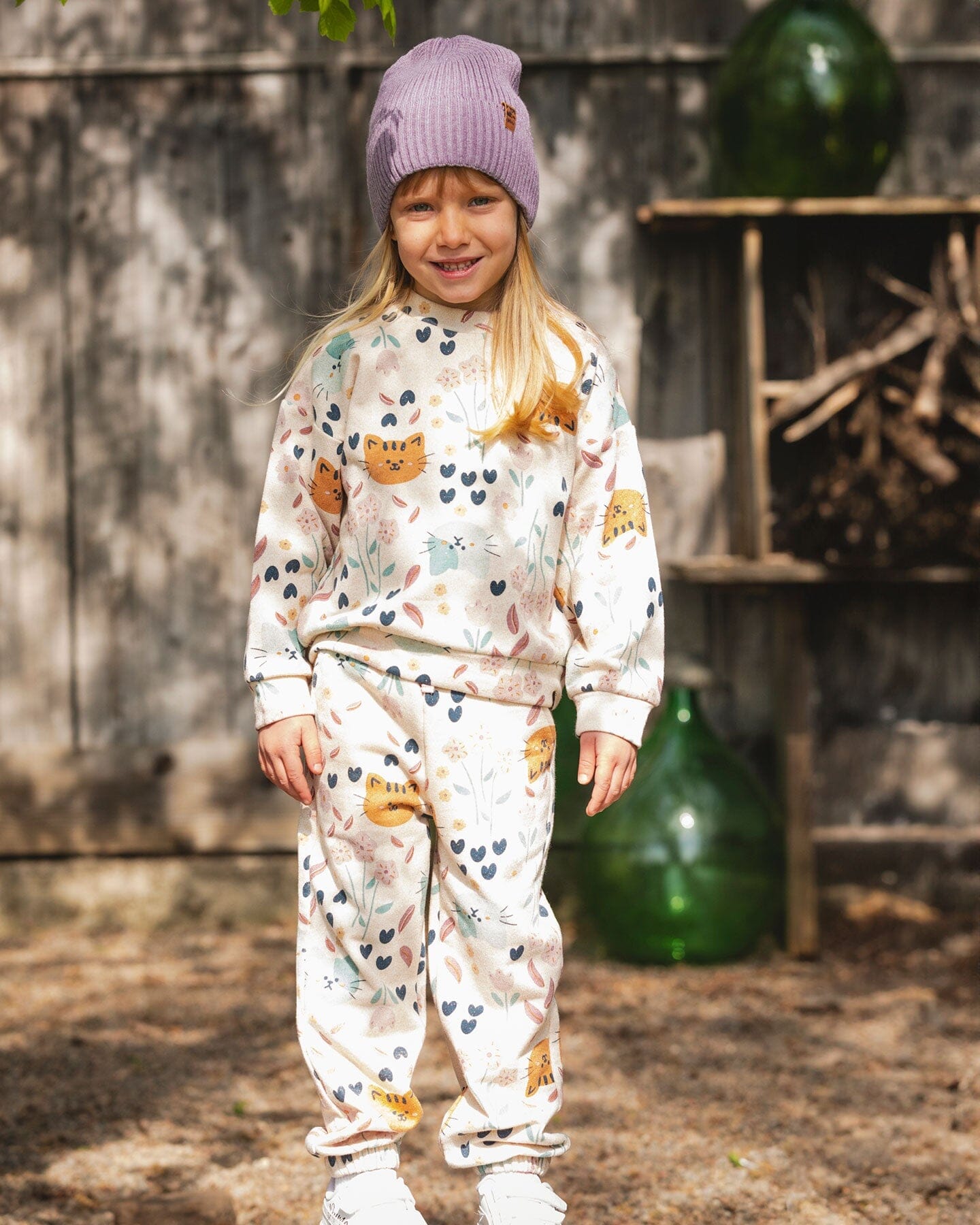 Glittering French Terry Sweatpant Beige Cat Print