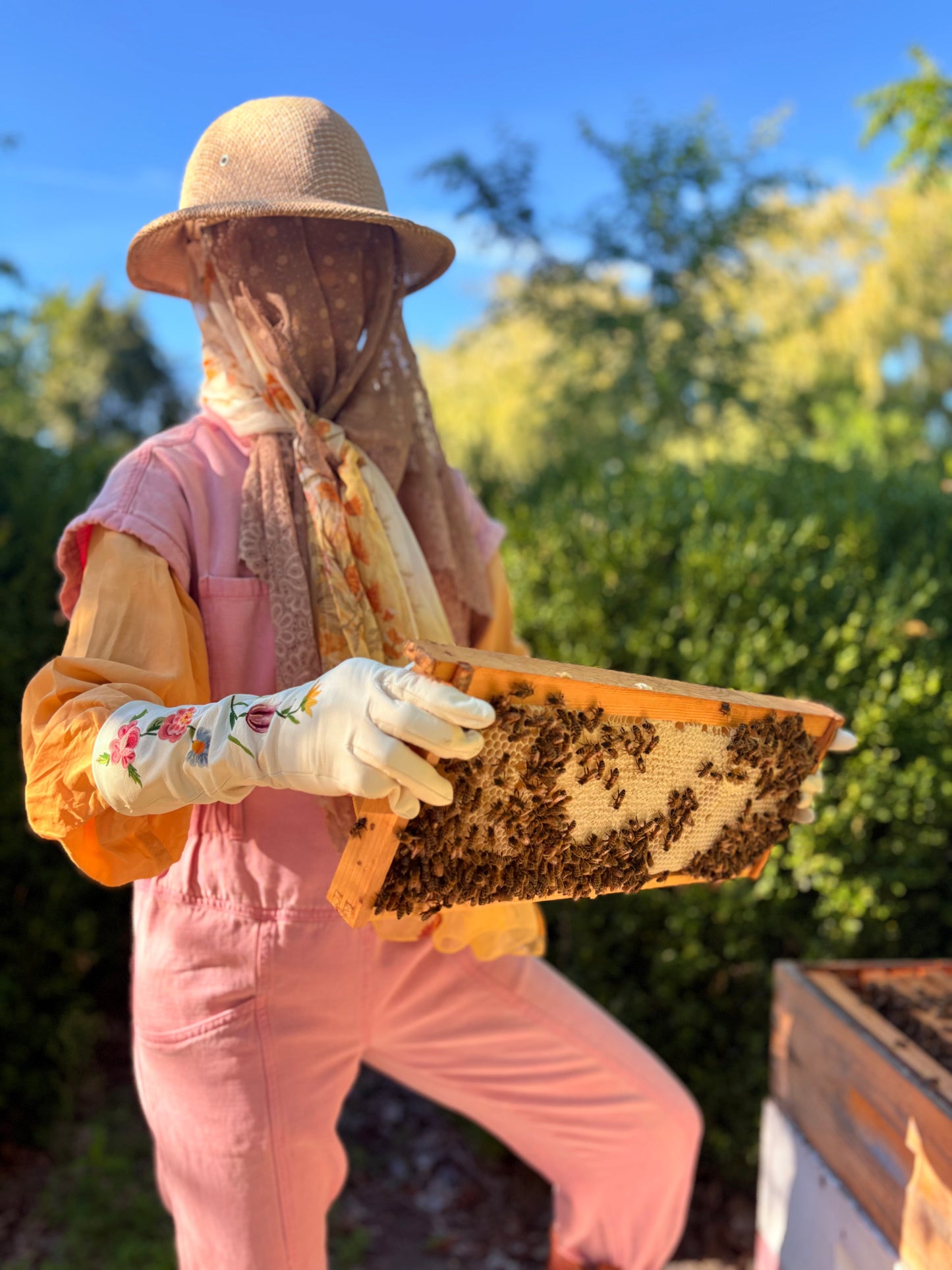 TURMERIC AND HONEY FACE MASK