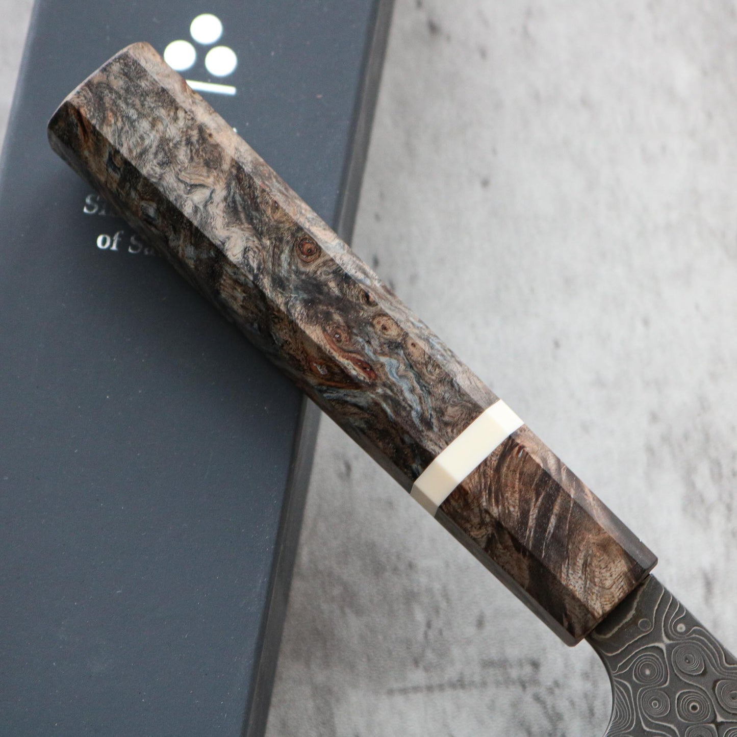 Nigara Hamono Damascus Anmon Gyuto 195 mm