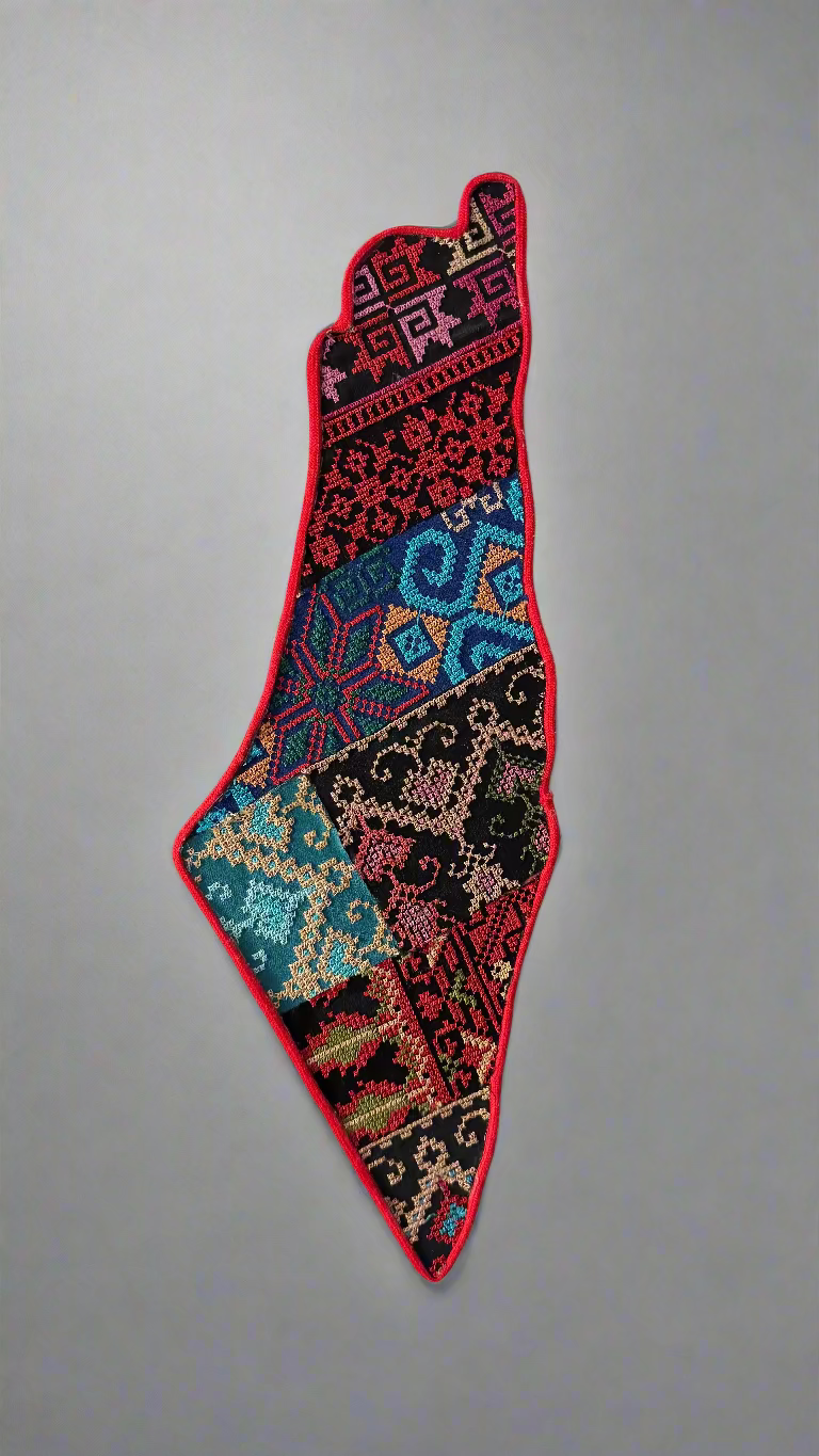 Tentures murales carte de Palestine | Patchwork Tatreez sur bois – Assemblage fait main